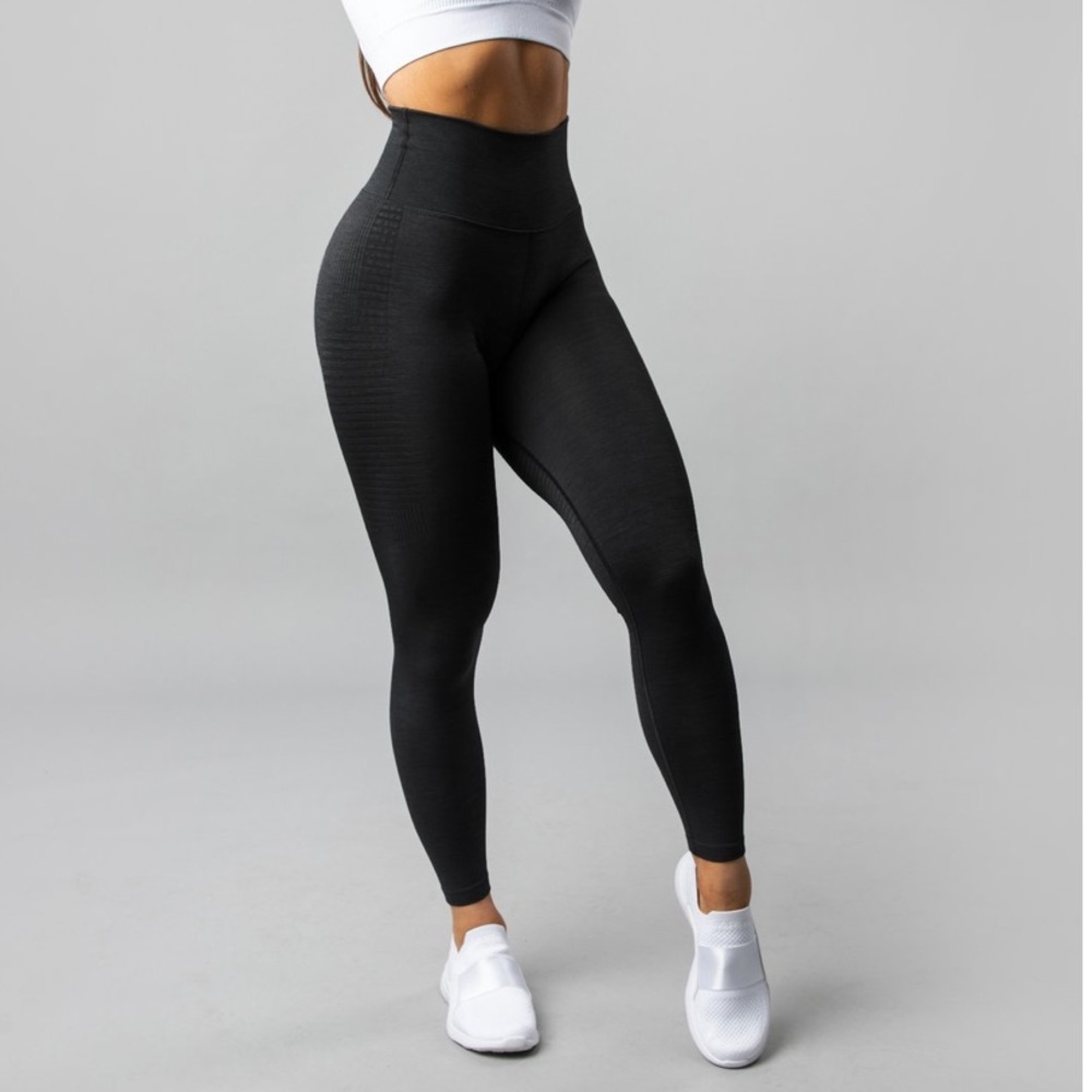 Alphalete halo leggings